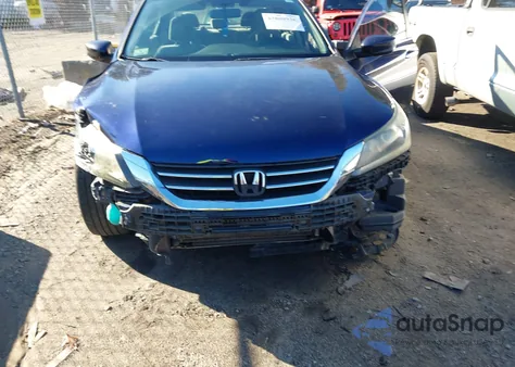 2013 Honda Accord Lx z USA, uszkodzony, nr VIN 1HGCR2F33DA011947